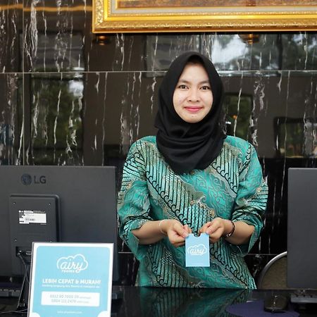 Airy Syariah Mistar Cokrokusumo 29A Banjarbaru Bagian luar foto